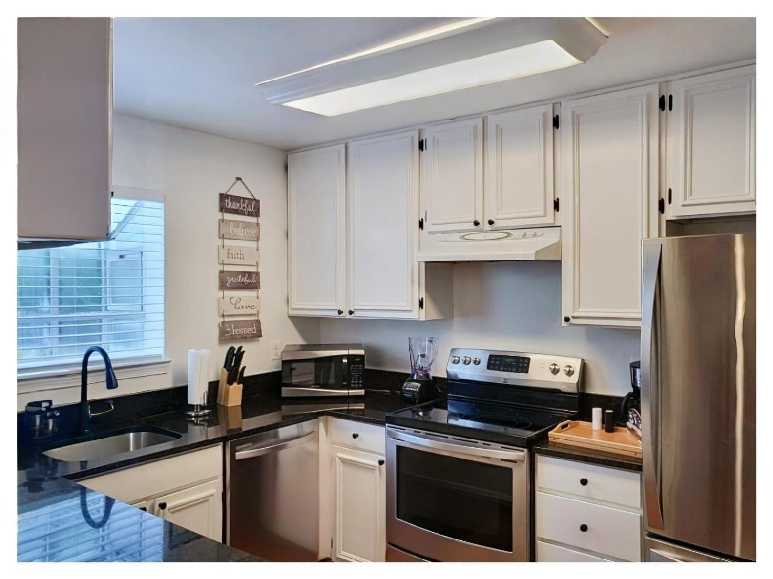 Modern Comfort Stays Alexandria Bagian luar foto